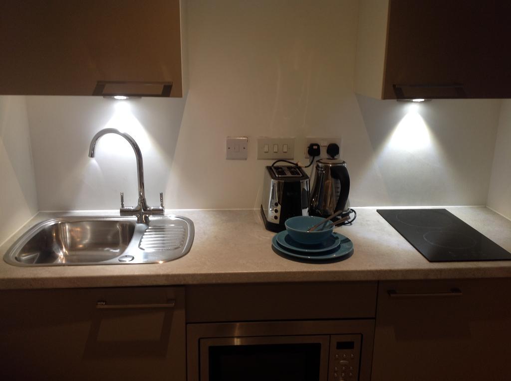 Peace Apartments - Luton Лутон Екстер'єр фото
