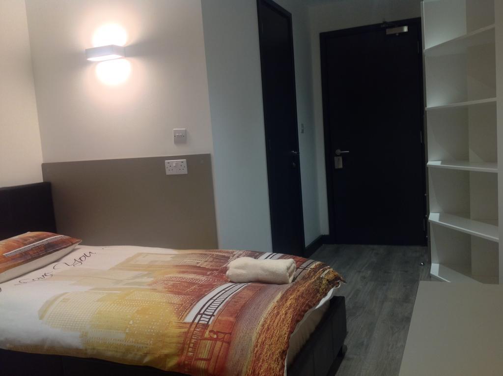 Peace Apartments - Luton Лутон Екстер'єр фото