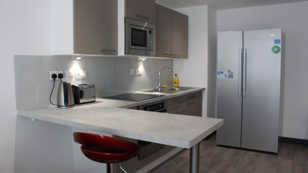 Peace Apartments - Luton Лутон Екстер'єр фото