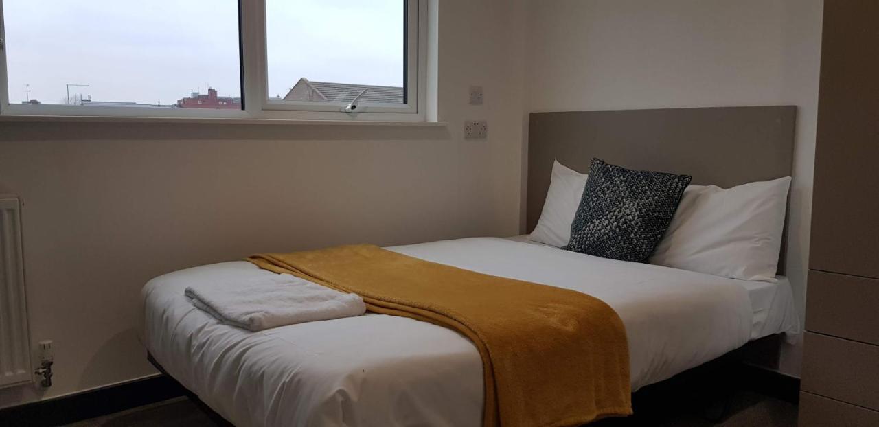 Peace Apartments - Luton Лутон Екстер'єр фото